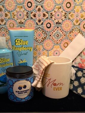 Bath & Body Works, Vera Bradley, & Nautica Gift Set Great for Mother’s Day!